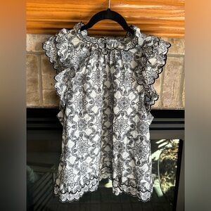 Anthropologie Sleeveless Top Size Medium Black‎ White Boho Style